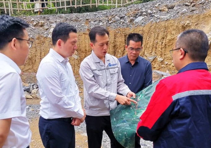 馬正國到華錫有色再生資源分公司調(diào)研