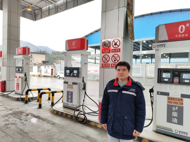 紅色錫都丨華錫有色勞模 韋?。河驼灸７稑錁藯U 熱忱奉獻踐忠誠