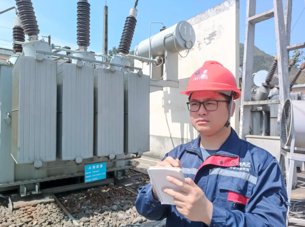 紅色錫都丨華錫有色勞模 韋?。簲?shù)字賦能變電站 智慧礦山筑基人